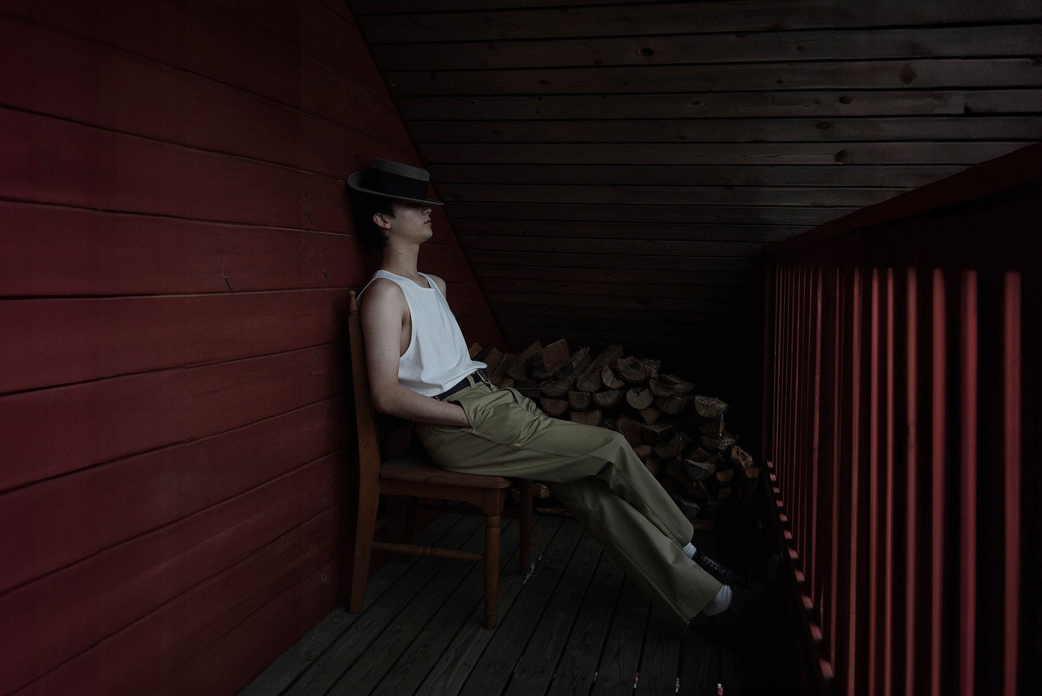 「誰かの一日」をイメージした "ONE DAY TANKTOP"