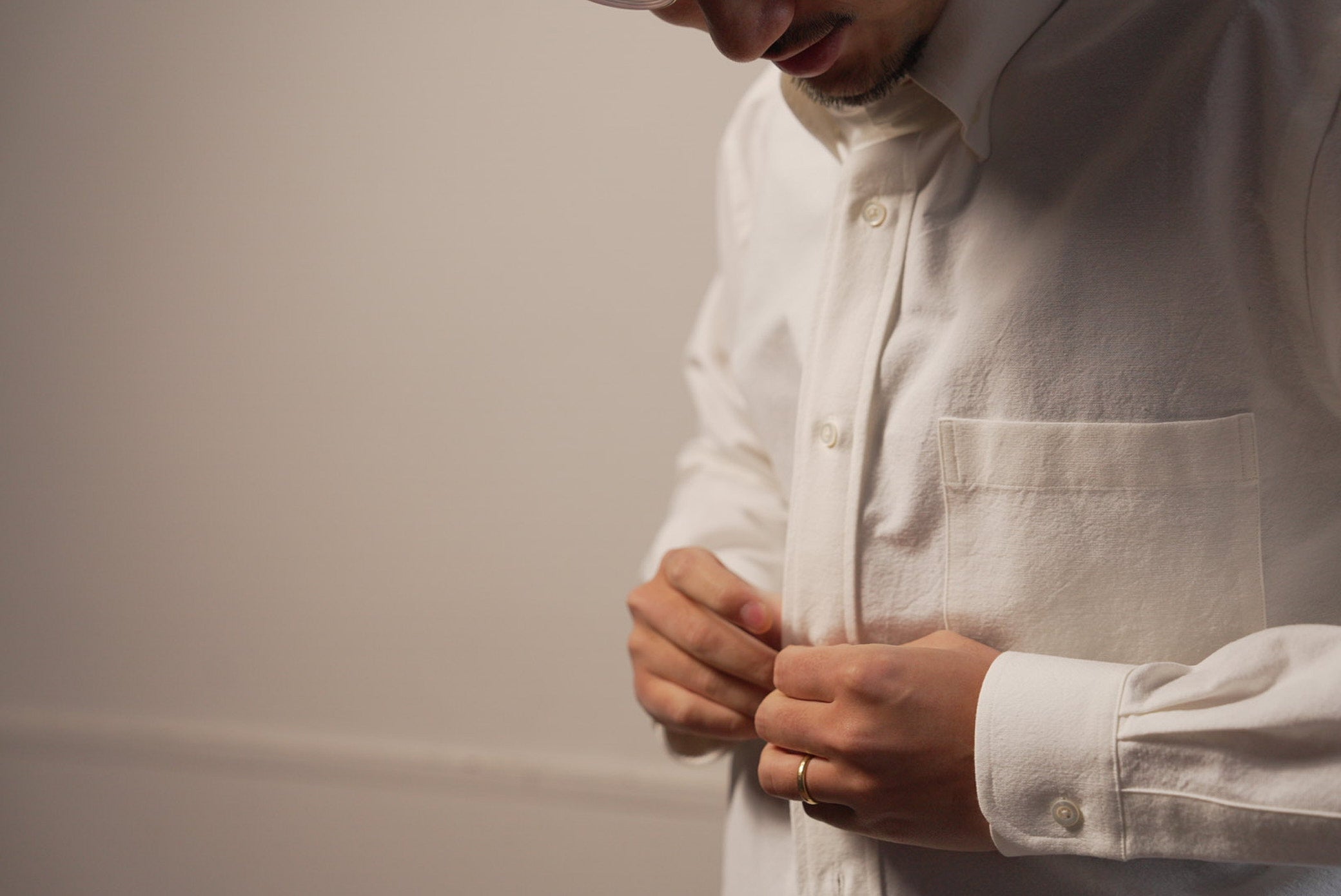 シワがカッコいいからラフに着る！WASEWのオックスフォードシャツ