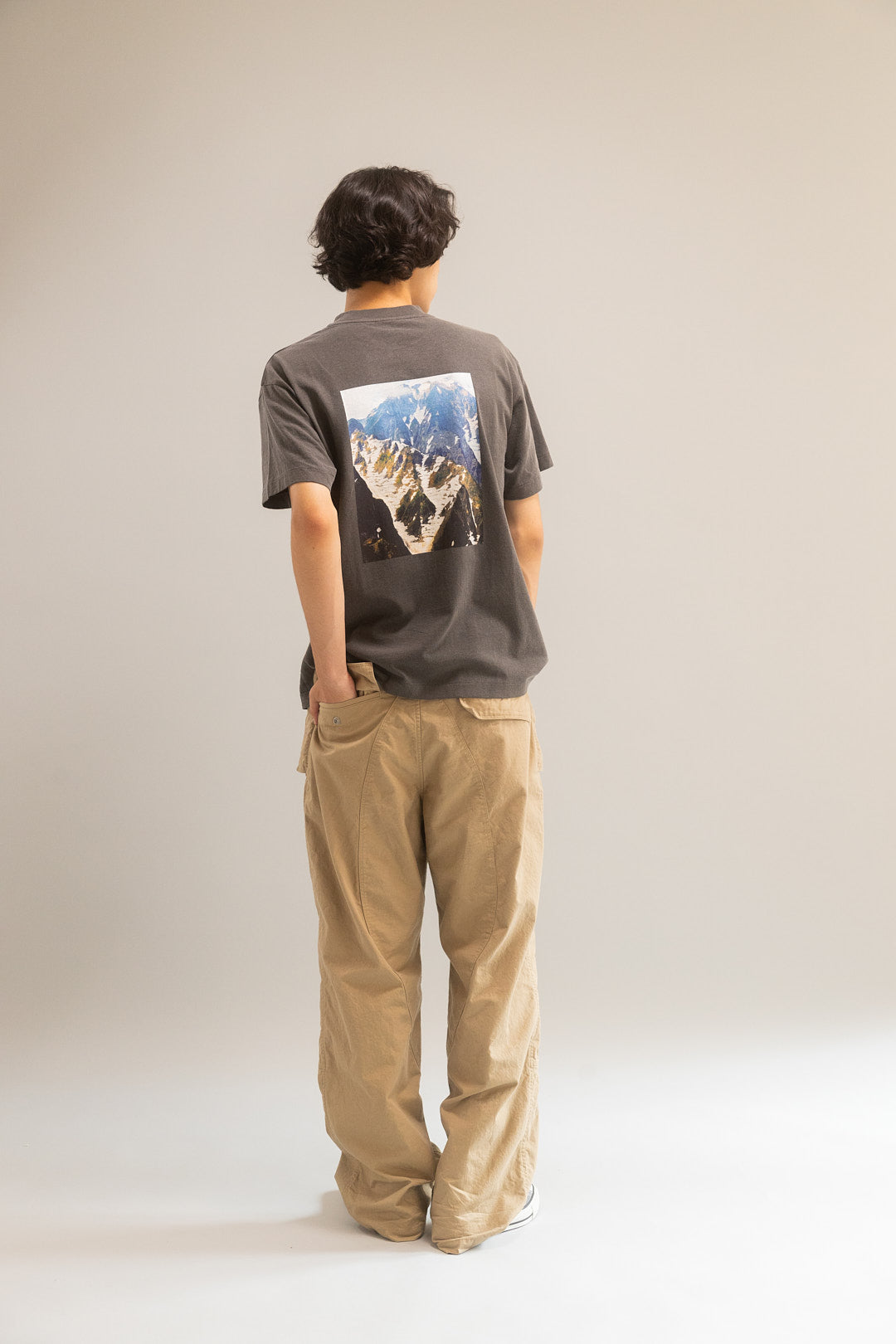 SUMMER MOUNTAIN TEE (BLACK)